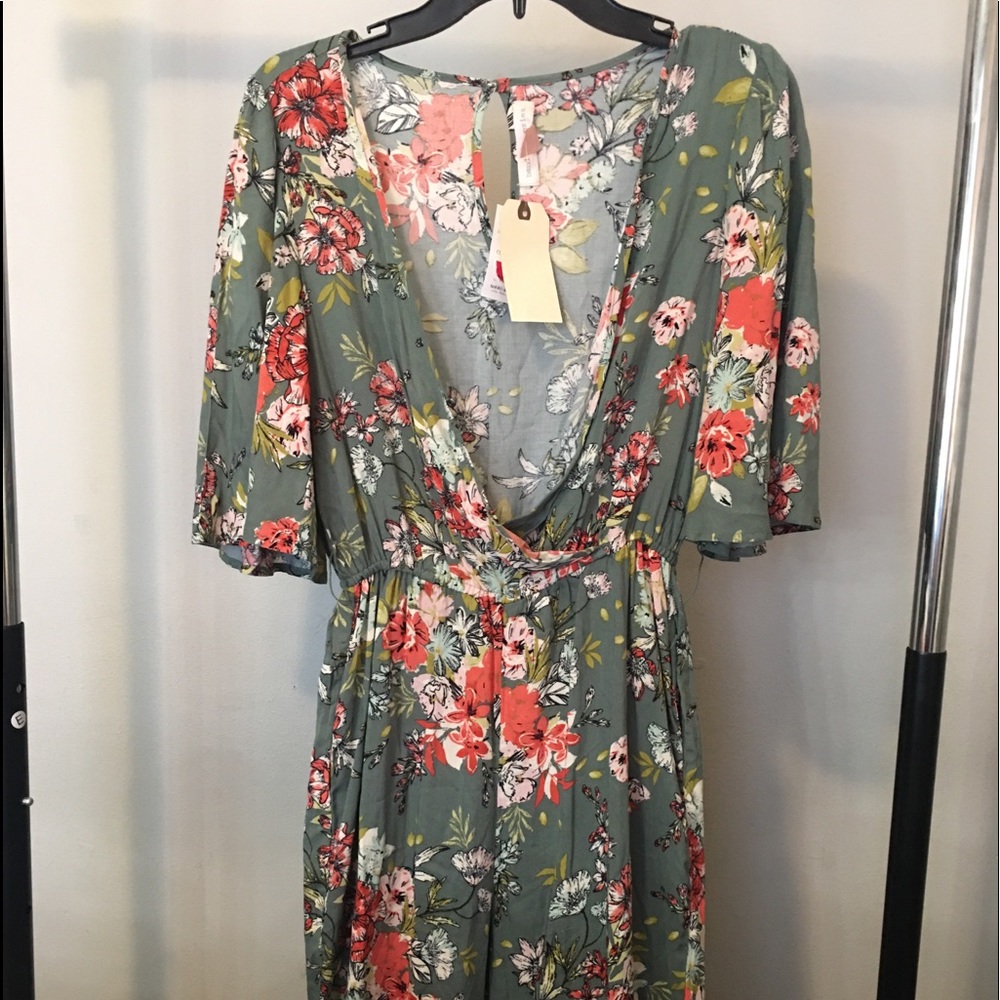 Floral Jumpsuit 🌸